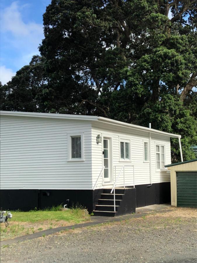 Muriwai Lodge 外观 照片